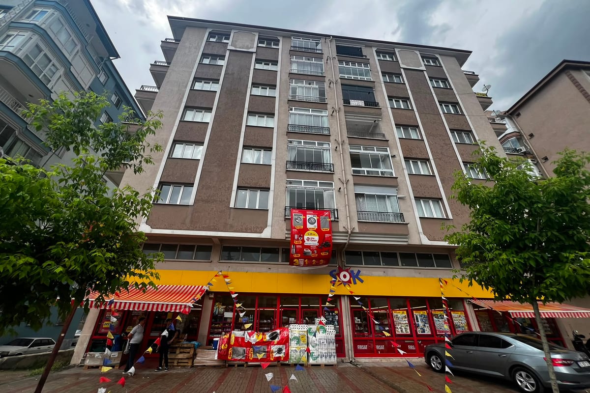 AFKENT'TEN DİŞ HASTANESİ KARŞISI 3+1 GENİŞ BAKIMLI SATILIK DAİRE